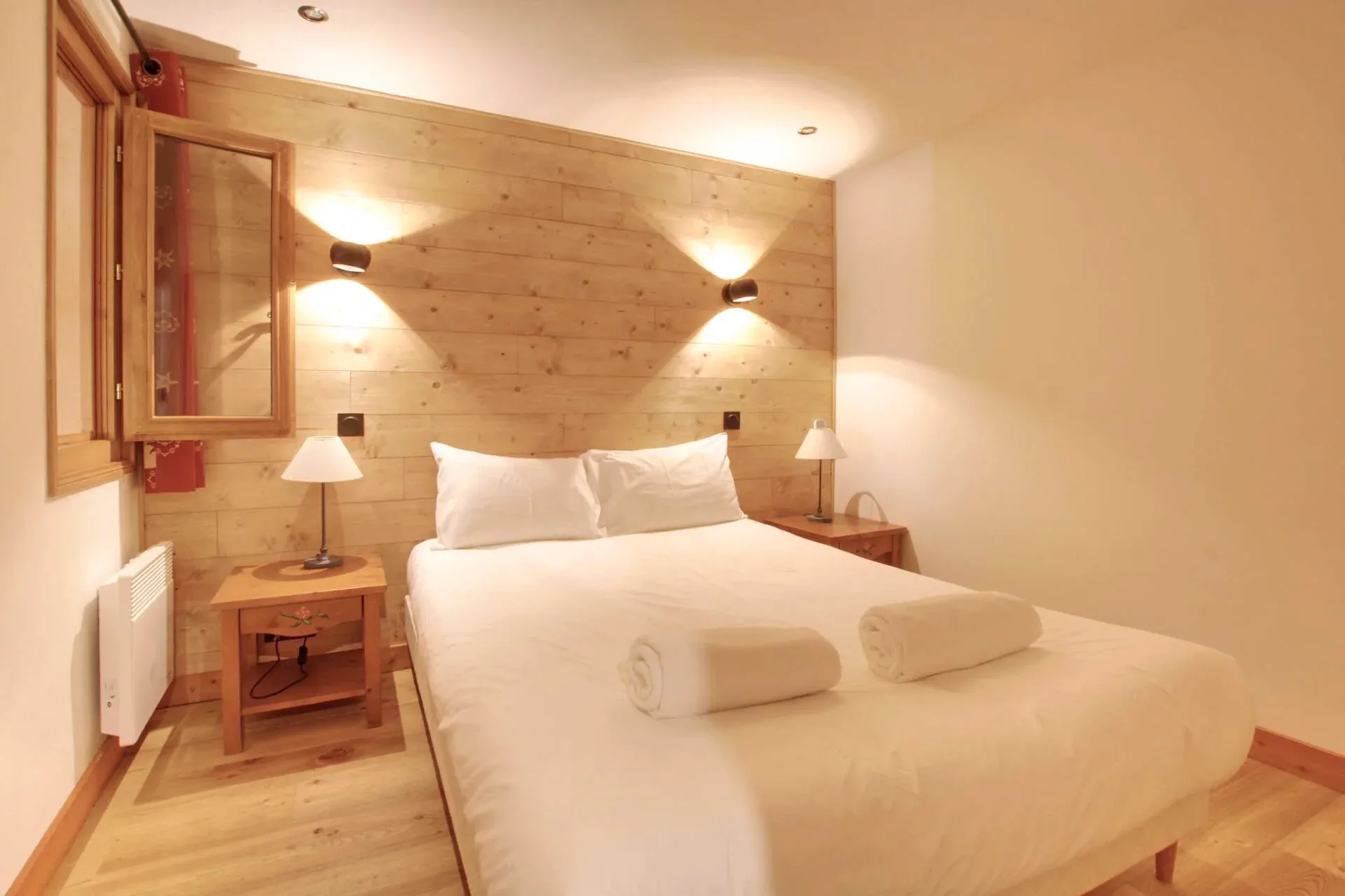 Main double bedroom