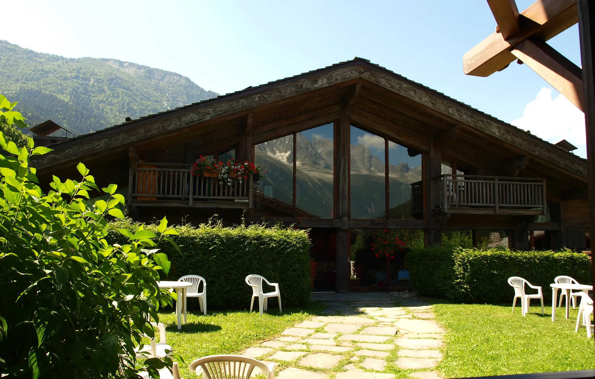 Summer garden at Les Hauts de Chavants